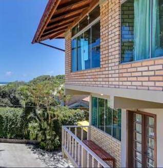 Casas e apartamentos de temporada para 6 pessoas, com terraço e vista em Ingleses do Rio Vermelho