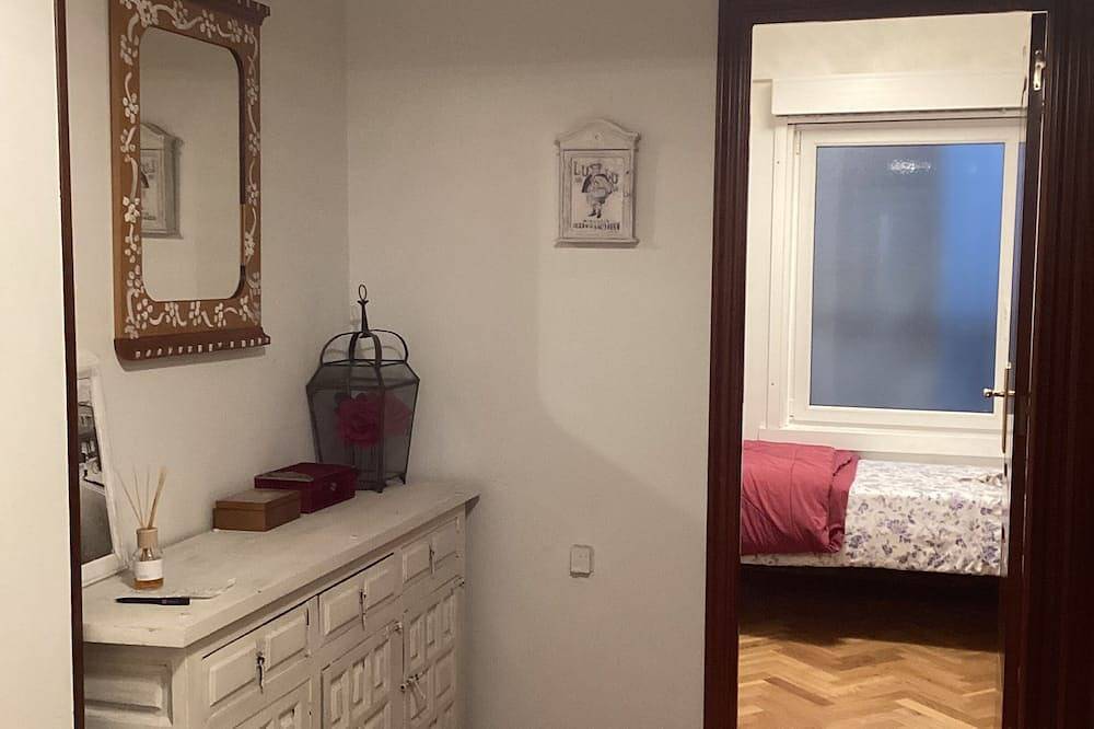 Entire apartment, Piso Para Grupo o Familia en el Centro de la Ciudad de La Coruña in La Coruña, Galician Coast