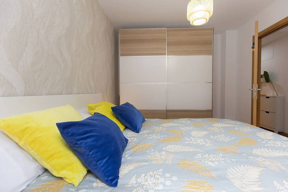 Entire apartment, Casa Real by Bevalle in Escarrilla, Sallent de Gállego