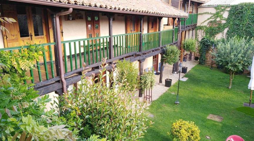 Casa de vacaciones para 12 personas, con piscina y jardín - 1