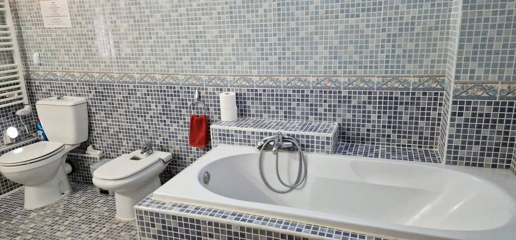 Chalet para 16 personas, con piscina además de jardín y vistas, Se admiten mascotas en Hoya de Buñol - 2