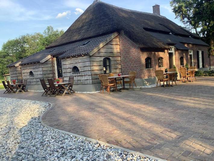 Location de vacances pour 2 personnes, avec Terrasse ainsi que Jardin et Vue dans Zélande (Brabant du Nord)