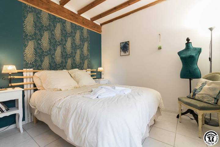 Chambre d’hôte pour 3 personnes, avec jardin et piscine dans Lauragais