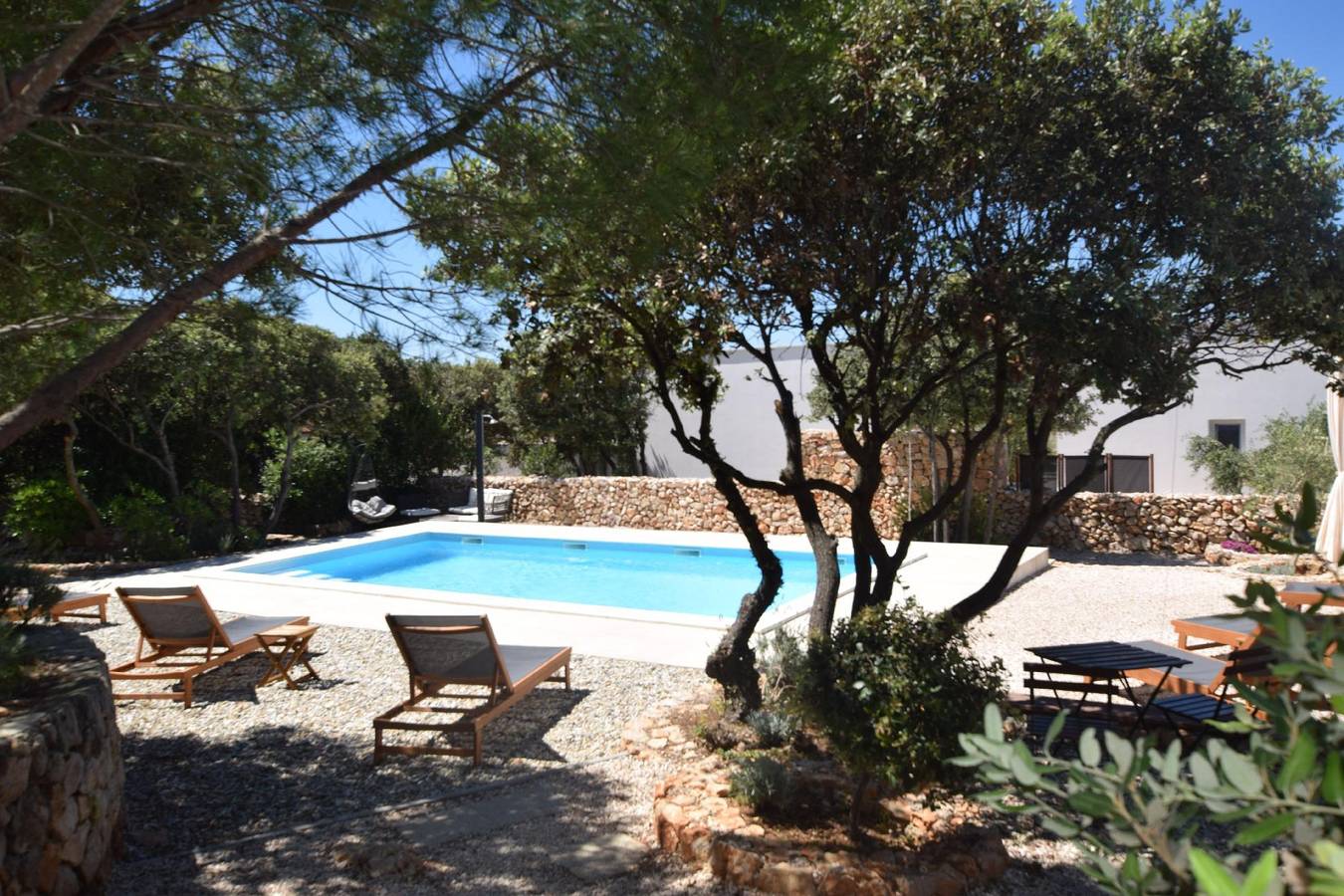Ganze Ferienwohnung, Ferienwohnung mit Terrasse, in der Nähe des Meeres in Mandre, Pag
