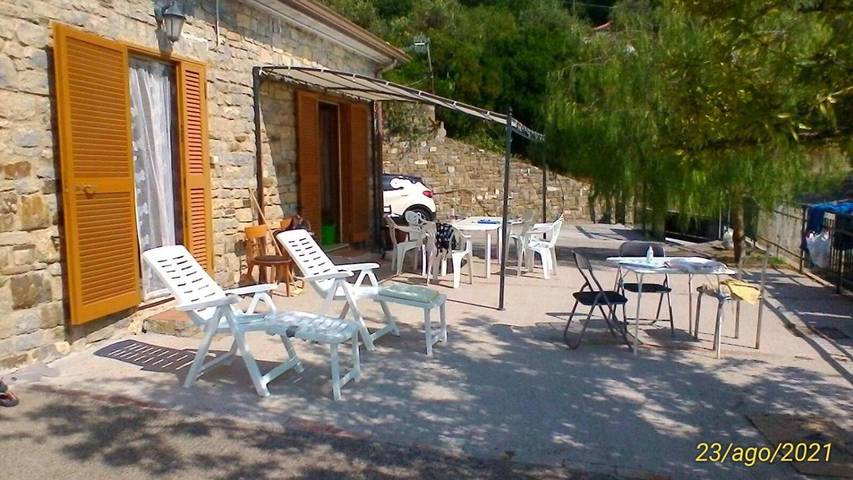 Casa de vacaciones para 5 personas, con vistas además de jardín y terraza - 1