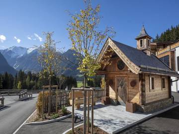 Chalet für 6 Personen, mit Sauna und Pool sowie Balkon, kinderfreundlich im Salzburger Land