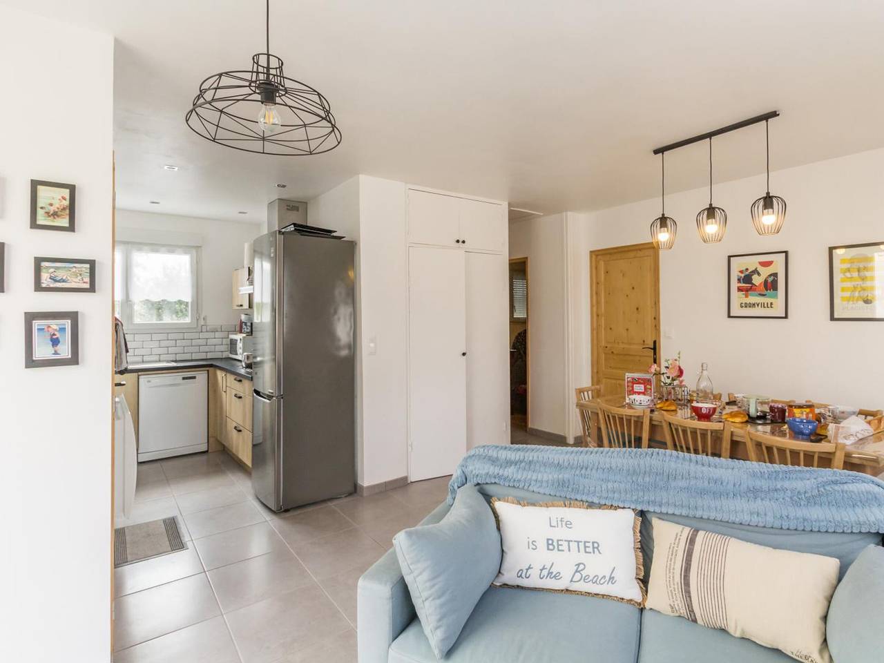 Casa acogedora con terraza y bicicletas cerca de la playa in Donville-les-Bains, Côte de la Déroute