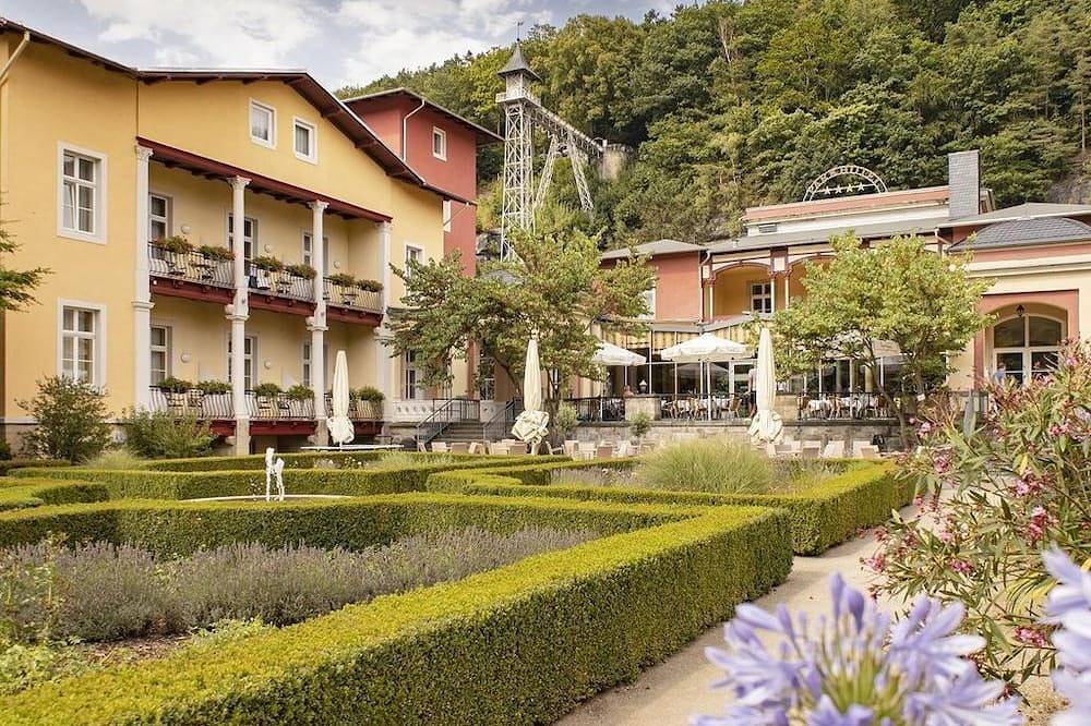 Komfortzimmer - für 1 bis 3 Personen - Parkhotel Bad Schandau in Bad Schandau, Elbsandsteingebirge