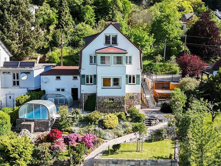 Ferienhaus für 8 Personen, mit Garten in 