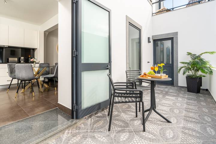 Location de vacances pour 5 personnes, avec balcon dans Estreito da Calheta - 3