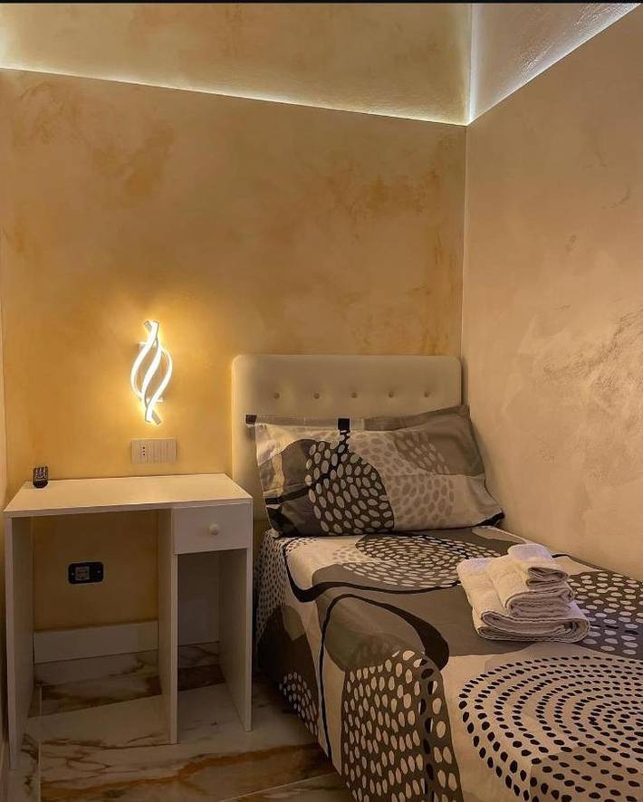 Chambre d’hôte pour 2 personnes, avec balcon et vue, adapté aux familles à Tropea - 4