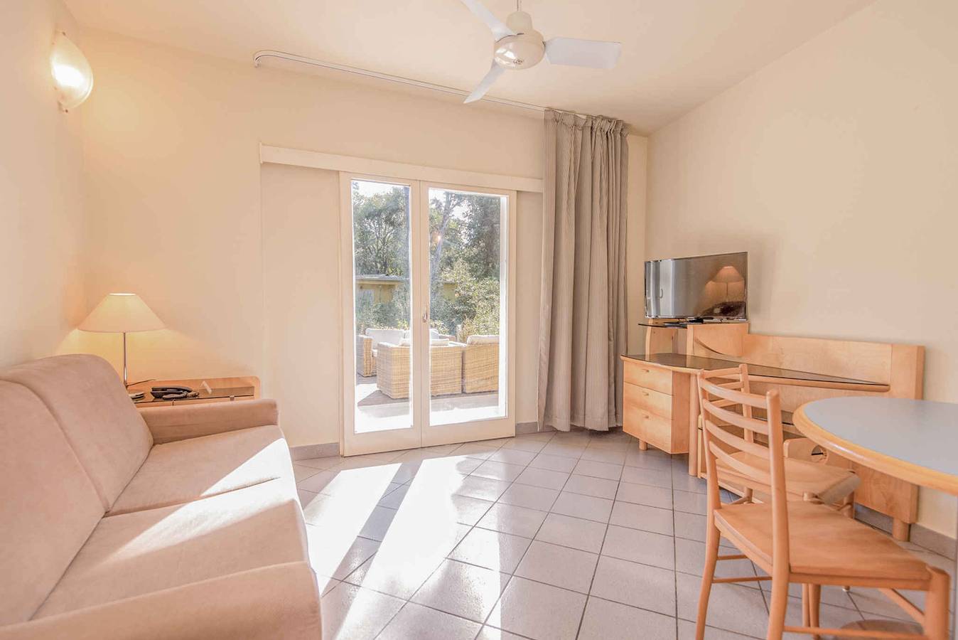 Villa con terrazza  in San Vincenzo, Costa degli Etruschi