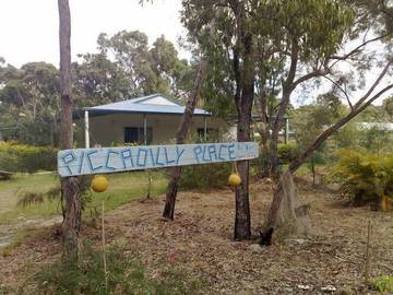 Holiday Home for 10 People in Orchid Beach, Fraser Coast, Photo 2