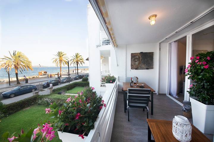 Geheel appartement, Appartement "Sivella" dichtbij het strand met terras, balkon, airco & Wi-Fi in Port de Pollença, Pollença