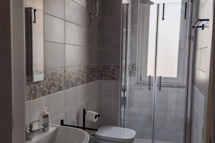 Entire apartment, Just a few steps from the Royal Palace. Free Parking in Caserta, Caserta Province