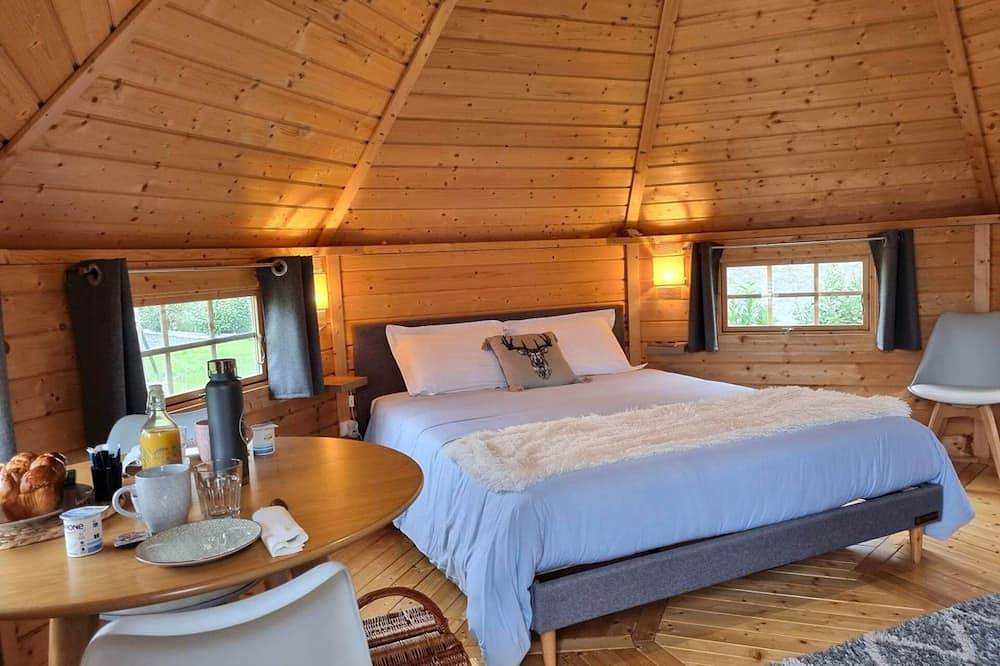 Cabane \"Laponie\" avec Sauna en option in Pradines (Loire), Région de Roanne