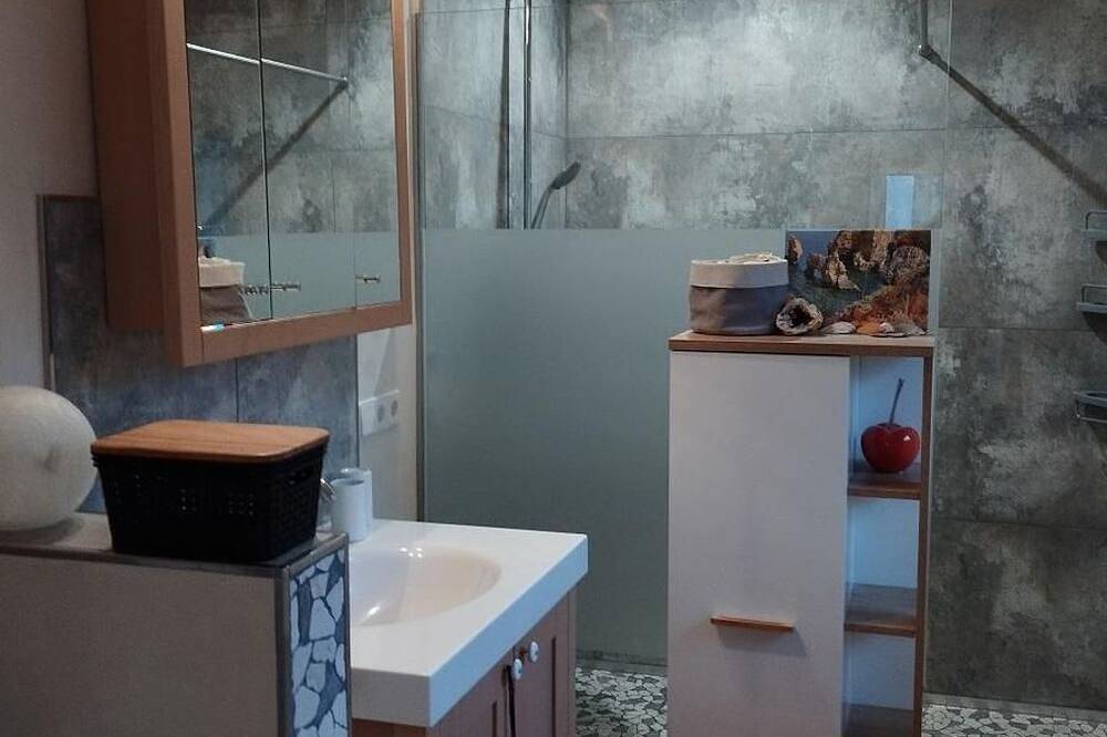 Ganze Wohnung, Ferienwohnung Bambauer - Appartement/Fewo, Dusche, Wc, ruhig in Vorderweidenthal, Südliche Weinstraße