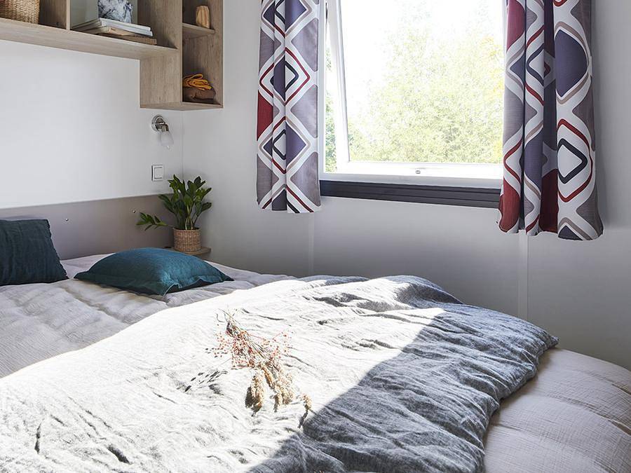 Camping Ty Nenez - Mobilhome 4 personas - Confort Plus 2 Ch - Terraza semicubierta in Pont-Scorff, Côte des Mégalithes