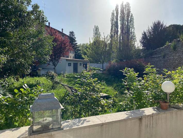 Appartement de vacances pour 4 personnes, avec vue et jardin à Brignoles