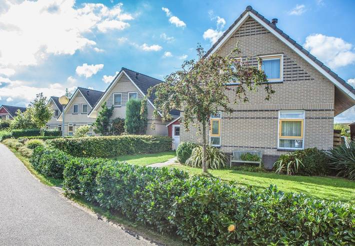 Bungalow für 6 Personen, mit Balkon/Terrasse und Terrasse in Medemblik