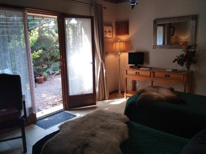 Location de vacances pour 2 personnes, avec jardin et vue à Isigny-le-Buat - 3