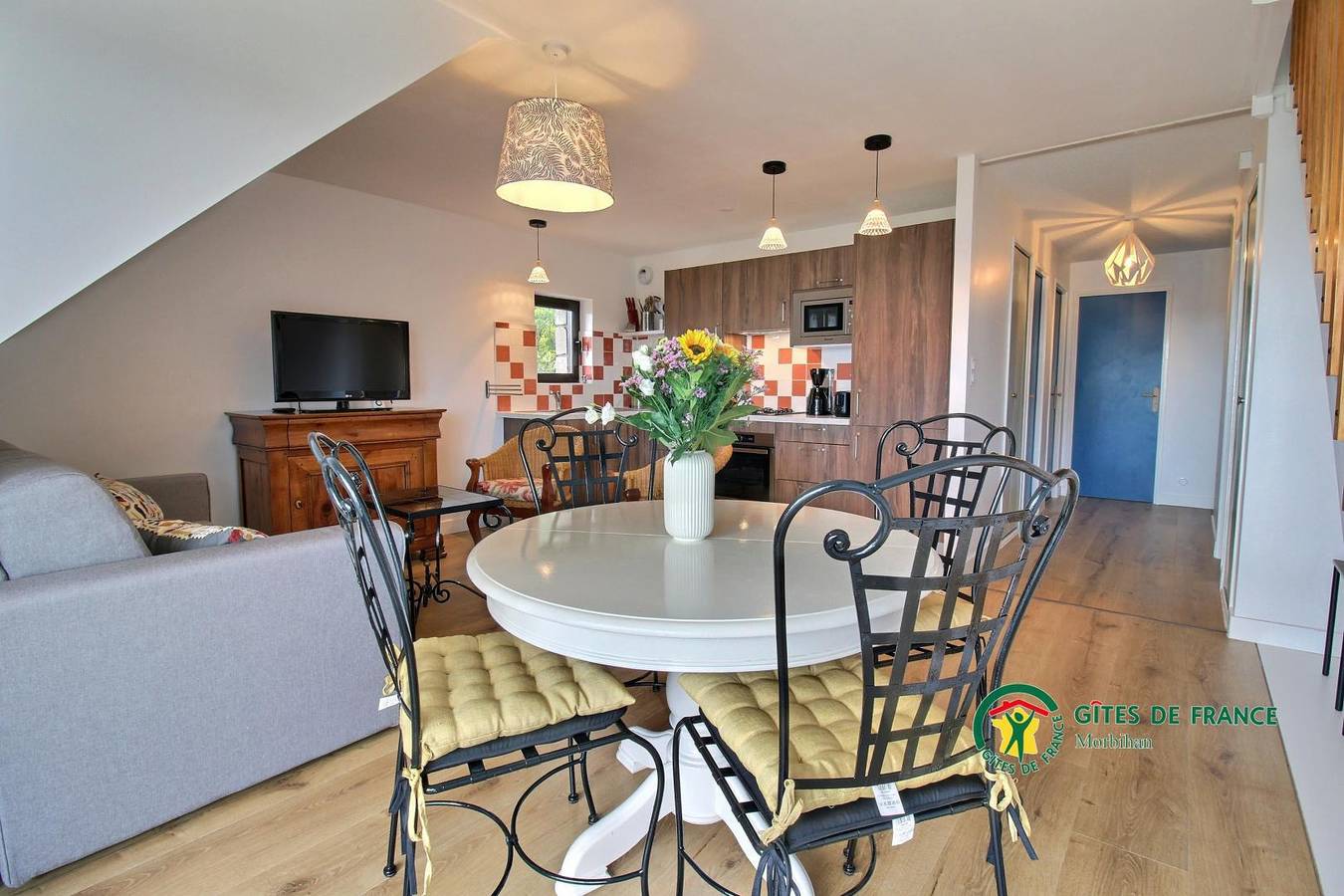 Tadorne de Belon in Locmariaquer, Côte des Mégalithes