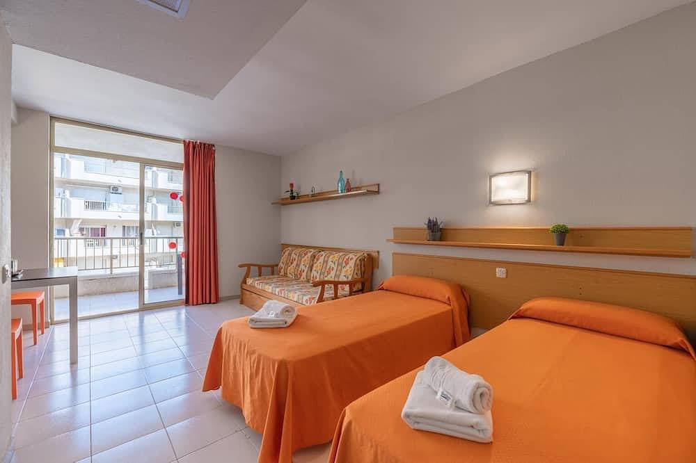 Entire apartment, Modern apartment 3 minutes from the beach in Salou, Costa Dorada