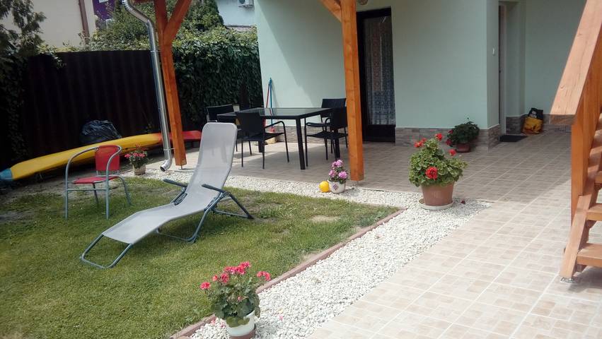 Ferienwohnung für 4 Personen, mit Balkon/Terrasse und Garten