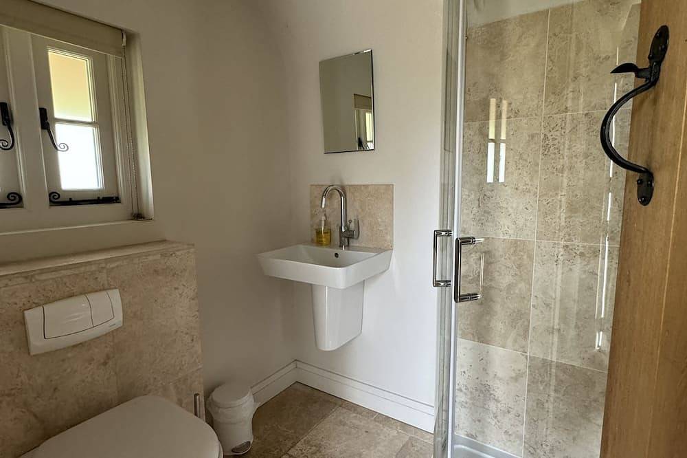 Romantic cottage  in the heart of the New Forest, perfect for walkers. in Hyde (Hampshire), Hampshire