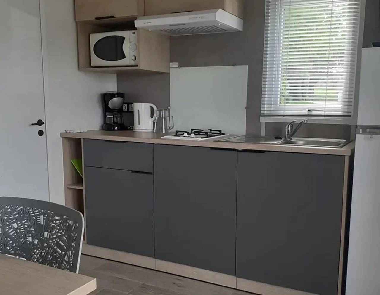Zecamping 3* animé piscine chauffée mobil-home Tv Bbq 24m2 2 pers in Argentonnay, Deux-Sèvres
