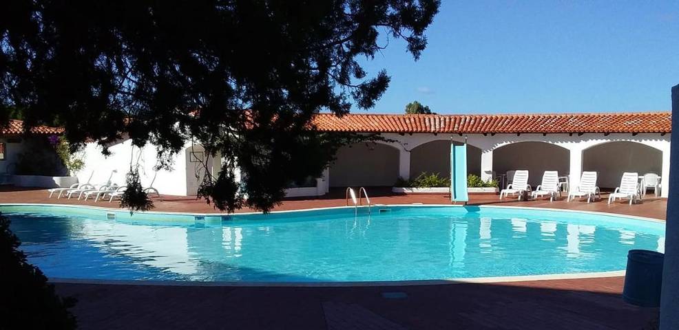 Gîte pour 5 personnes, avec jardin ainsi que piscine et vue dans Cala Bitta - 4