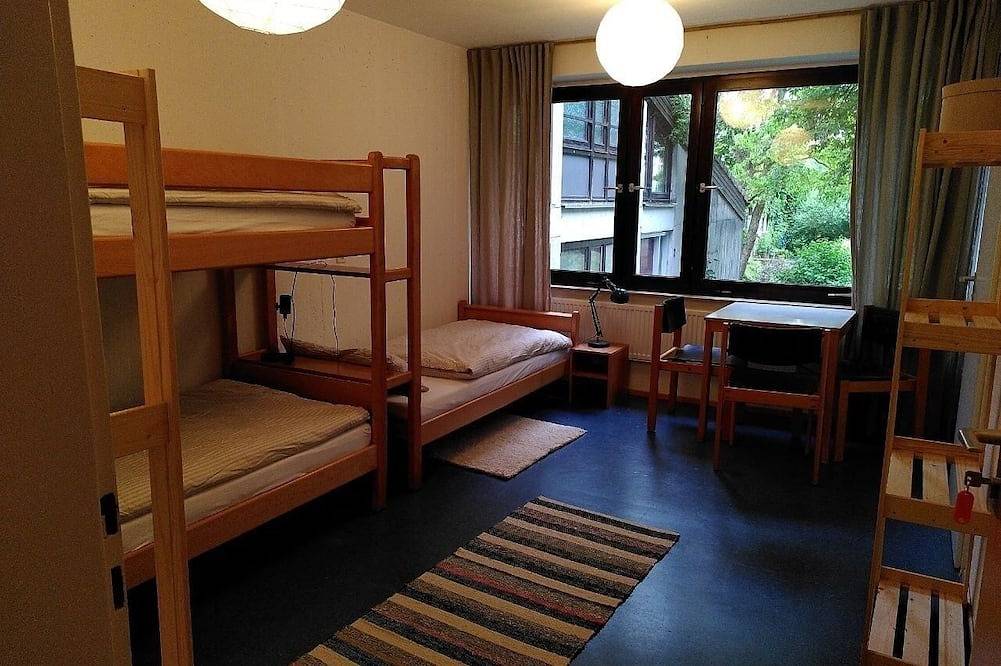 Ganze Wohnung, Mehrbettzimmer für 3 Gäste mit 15m² in Gomadingen (297581) in Gomadingen, Neckar-Alb