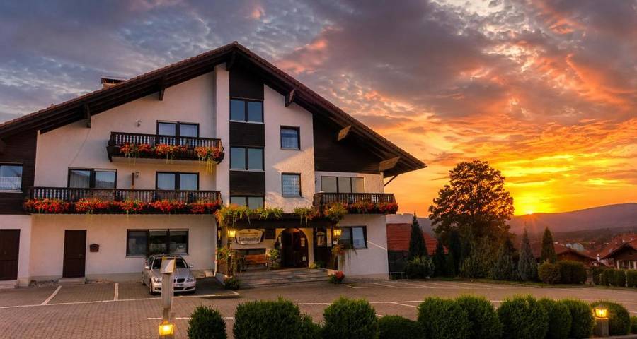 Hotel für 2 Personen, mit Terrasse in Grattersdorf