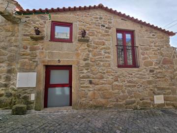 Gîte pour 6 personnes dans Sernancelhe