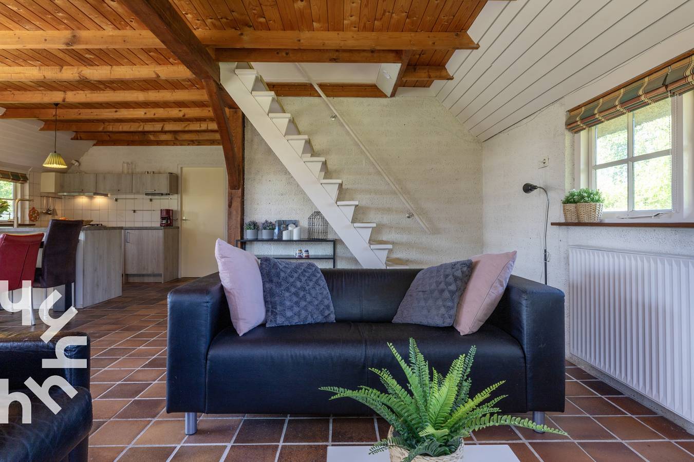 Prachtig gelegen 6 persoons vakantiehuis aan het water met grote tuin in Ossenzijl in Ossenzijl, Nationaal Park Weerribben-Wieden