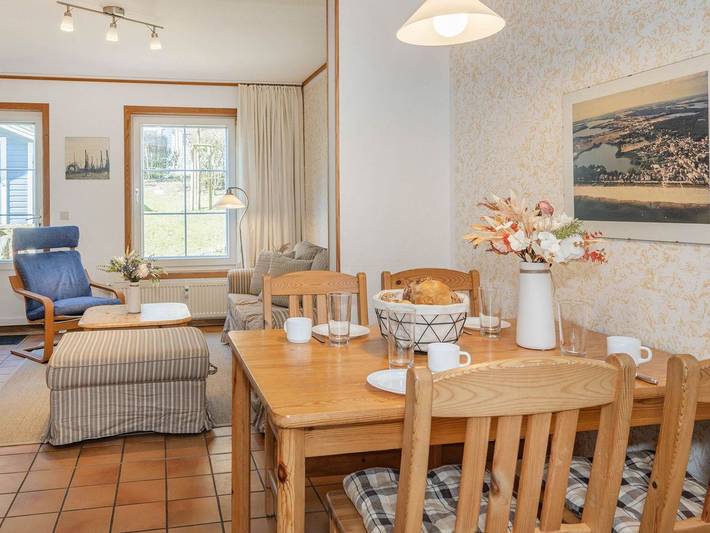 Strandhaus für 4 Personen, mit Terrasse und Garten in Heringsdorf