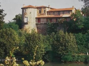 Gîte pour 20 personnes, avec terrasse et balcon/terrasse à Clairac (Lot-et-Garonne)
