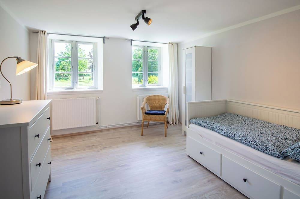 Holiday home with a large garden in Steinfeld (Schleswig-Holstein), Grünes Binnenland