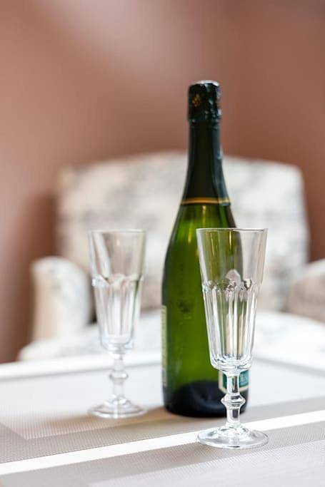 Gîte pour 2 personnes, avec jacuzzi ainsi que terrasse et jardin à Couvains - 4