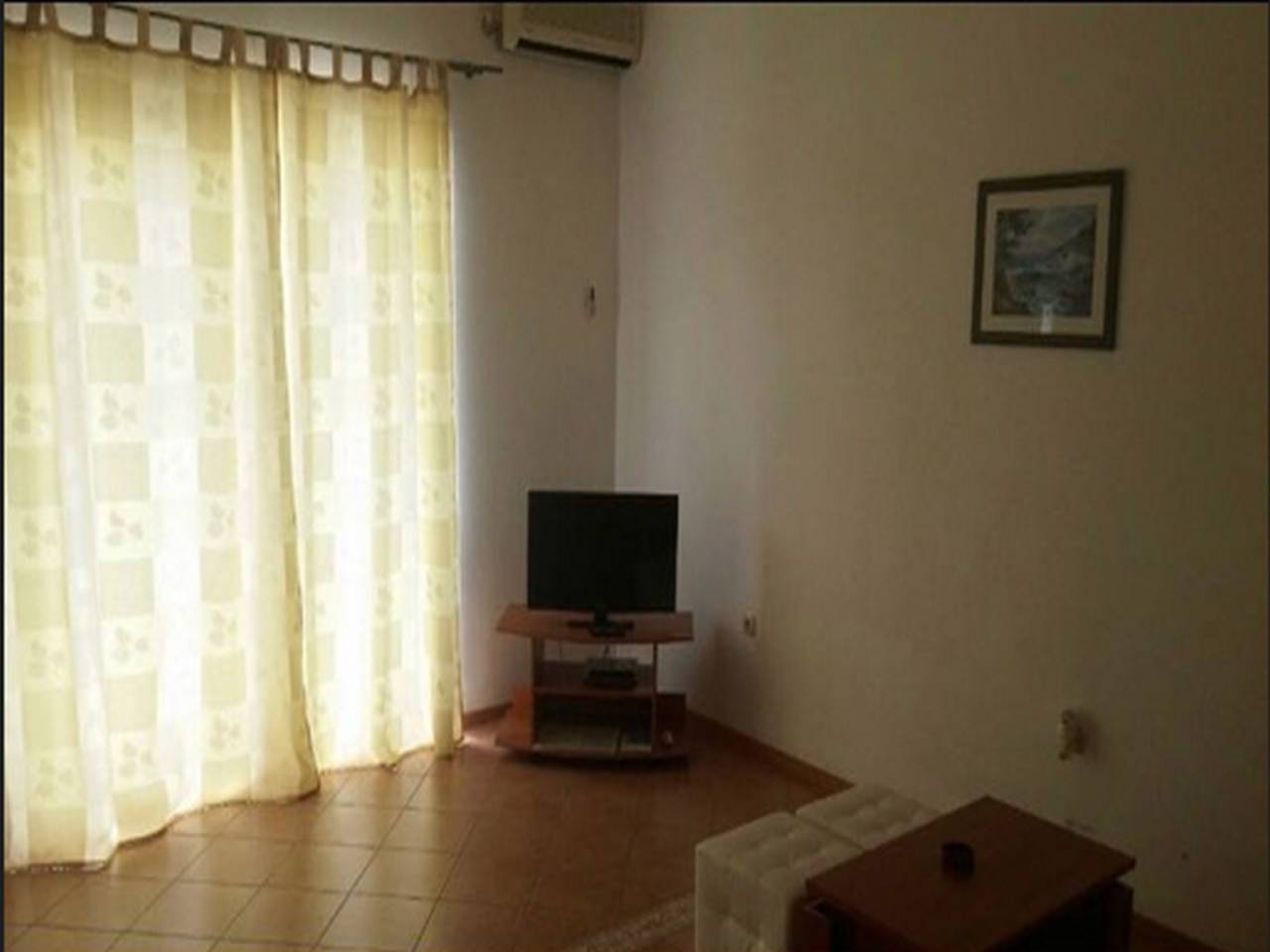 Ganze Wohnung, Ferienwohnung für 4 Personen mit Garten in Poljica, Split-Dalmatien