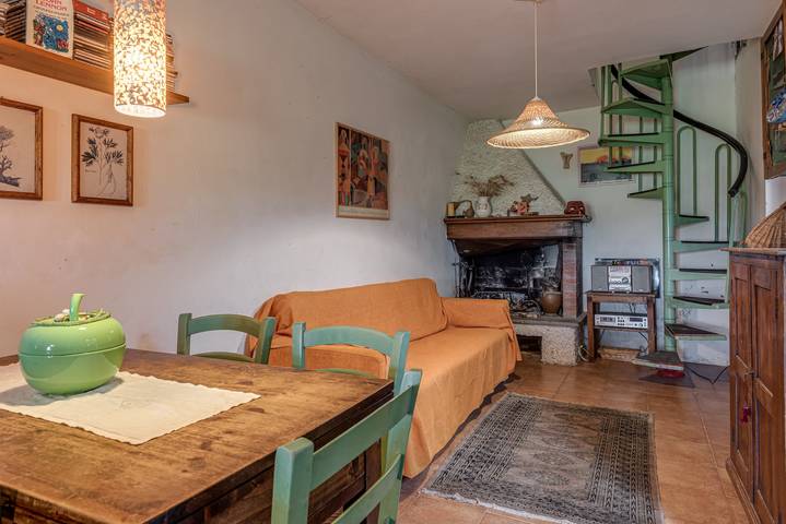 Holiday Home 'Leccio Relax Con Vista' with Private Garden, Wi-Fi and Air Conditioning in Vinci, Florence Province