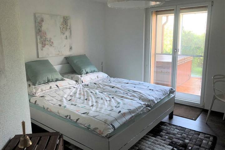 Gîte pour 4 personnes, avec jacuzzi et jardin à Spiez - 2