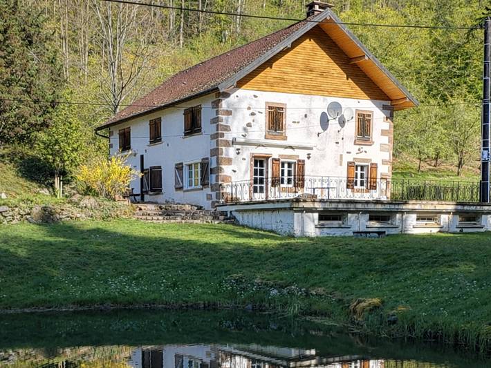 Gîte pour 10 personnes, avec jardin