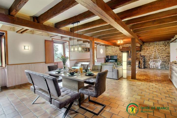 Gîte pour 6 personnes, avec Terrasse ainsi que Jardin et Vue à Béganne - 2
