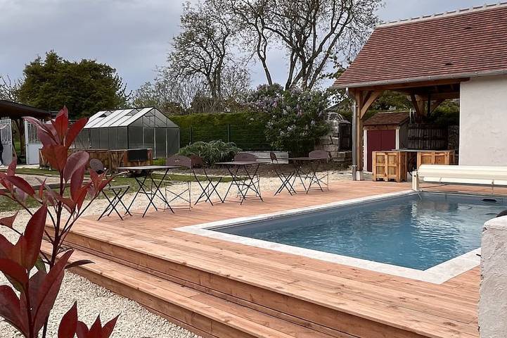 Gîte pour 16 personnes, avec terrasse et jardin à Le Grand-Pressigny