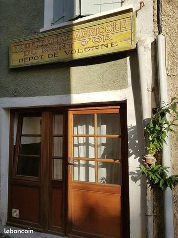 Gîte pour 3 personnes, avec jardin à Volonne