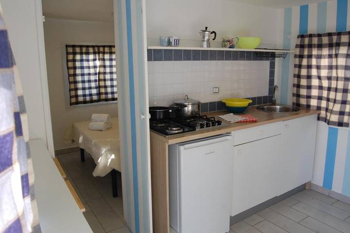 Camping für 2 Personen, mit Terrasse und Garten in Kampanien - 2