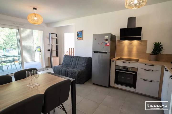 Gîte pour 6 personnes, avec jardin dans Plage de la Farinette - 3