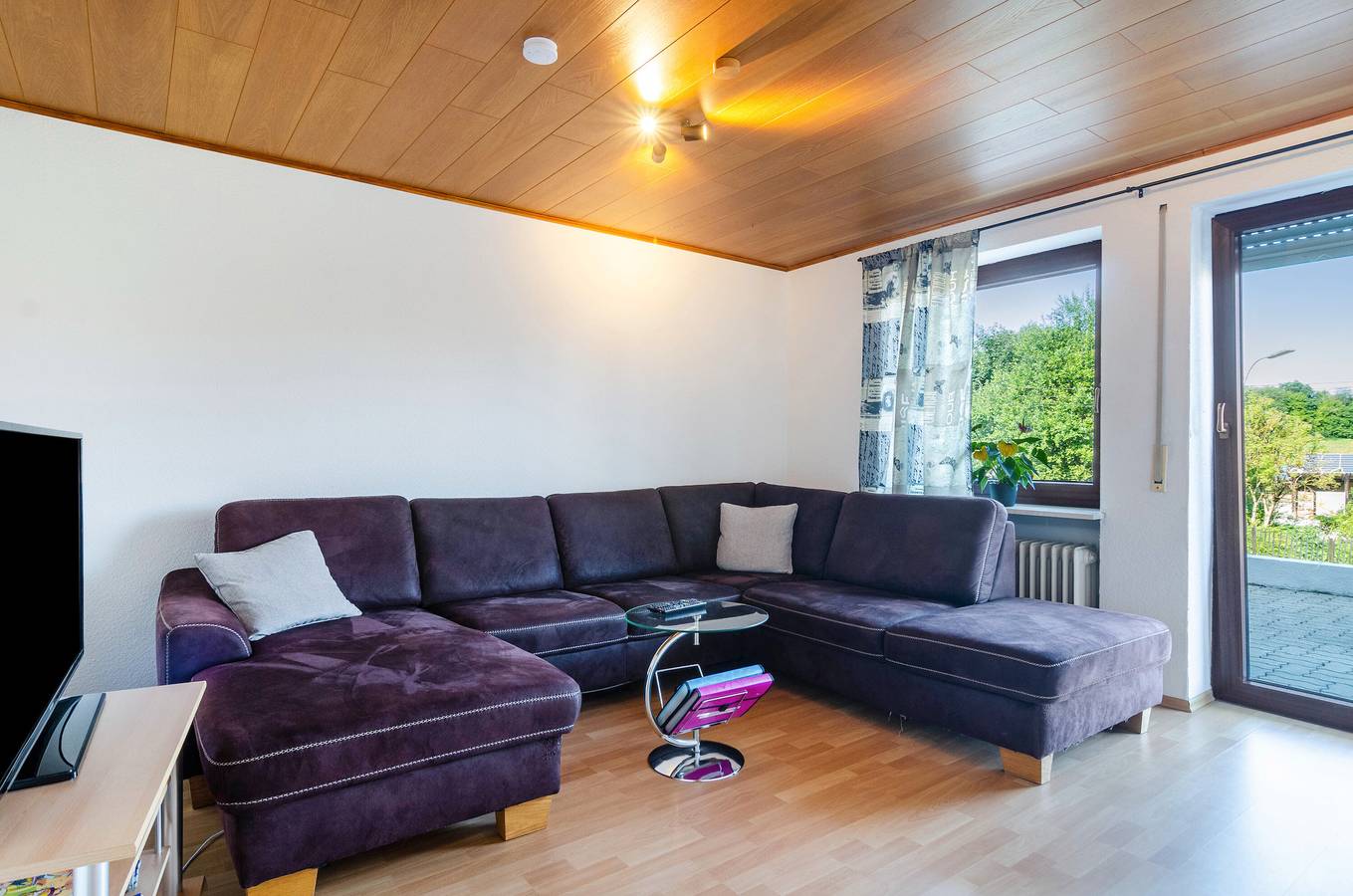 Ganze Wohnung, Ferienwohnung 'Fribo' mit privater Terrasse und Wi-Fi in Magenbuch, Ostrach