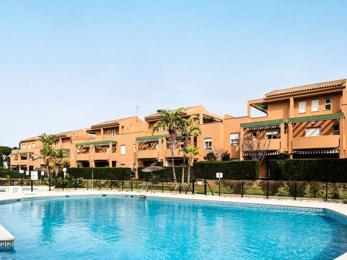 Ferienwohnung für 4 Personen, mit Terrasse und Garten sowie Pool